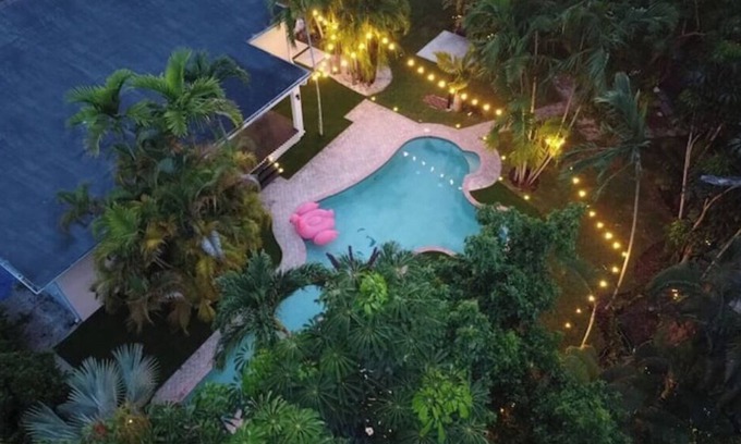 Biscayne Park House | FREE NIGHT in Miami Tropical Escape