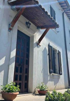 Narni Scalo Apartment | Fresco e Colorato Appartamentino in Narni Scalo
