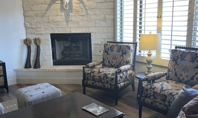 Carefree House | Freshly Renovated Townhome In The Heart Of Carefree Top Golf courses near by