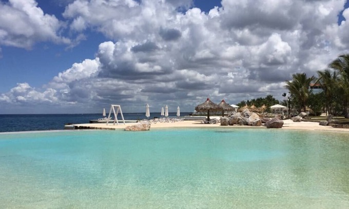 Dominicus Apartment | FRONT CARIBBEAN OCEAN , APARTMENT WITH GARDEN & POOLS & OCEAN ENTRYS