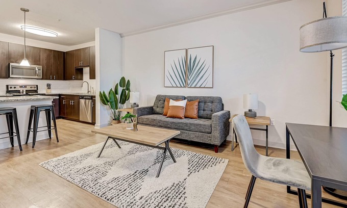 Golden Glades - The Woods Apartment | Frontdesk | 1 BR near Jacksonville Beach Pier