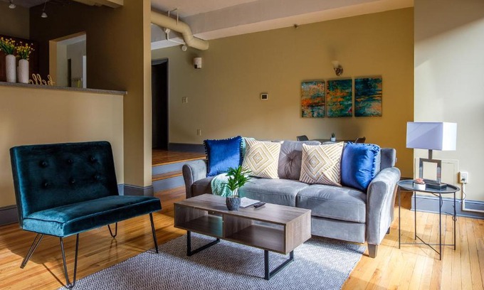 Gateway District Apartment | FRONTDESK 2015 East 4th Street Apts Downtown Cleveland