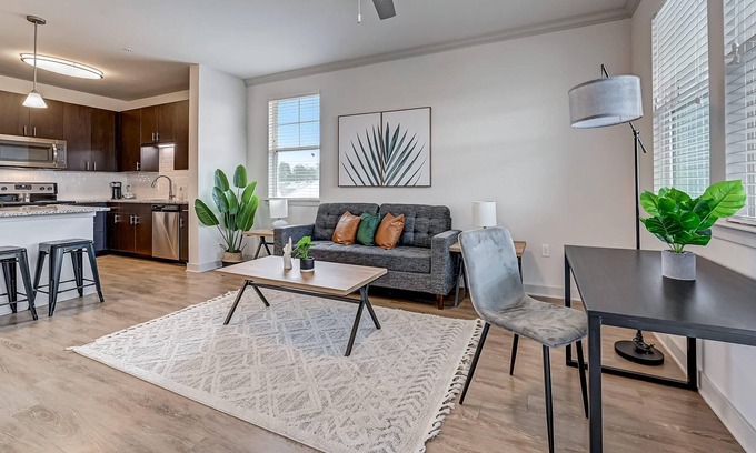 Golden Glades - The Woods Apartment | Frontdesk | Spacious 1 BR Apt near Golf Courses