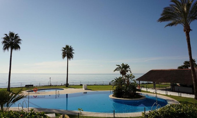 Sitio de Calahonda Apartment | Frontline Beach ground floor with privet garden, Mi Capricho 16