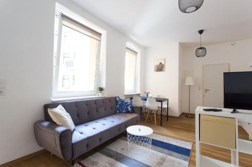 Halle Apartment | FullHouse - Halle - T28 - Hawk Apartment