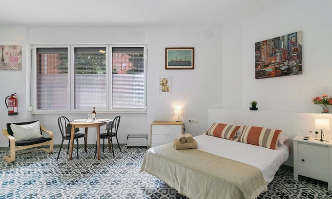 Sant Adria de Besos Apartment | Fully equipped studio, 15 minutes from downtown BCN, 8 min. walk from the beach