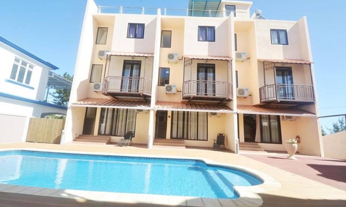 Flic-en-Flac Apartment | Fully Equipped Apart. 4 ppl Only 500m From Flic-en-flac Beach
