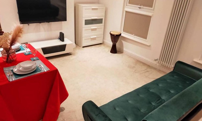 Leyton Apartment | Fully-equipped Flat in the City of London