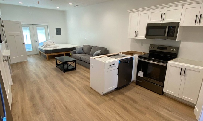 St. George Condo | FULLY REMODELED Resort Condo in Green Valley - pools, pickleball, trail access