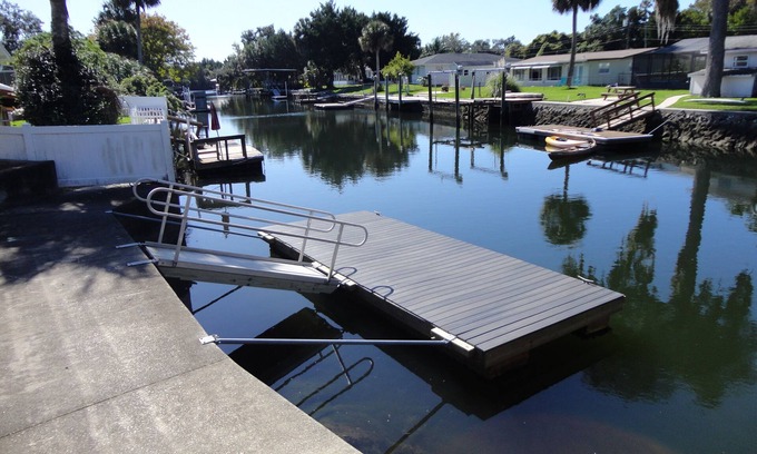 Indian Waters House | Fun for all Hu-manatee!