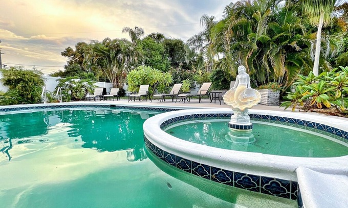 Gulfport House | Fun Getaway in the Sun Private Saltwater Pool Yard