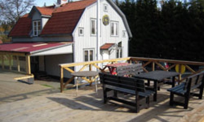 Stensjon Apartment | Functional holiday apartment in the Småland town of Stensjön 300 meters from the lake