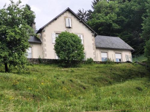 Grandsaigne Apartment | Gîte de France à Grandsaigne 1 épi - Gîte de France 5 personnes MAE-0174