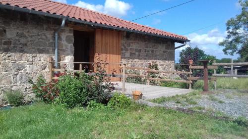 Haute-Rivoire House | Gîte de la Ferme des Bourettes