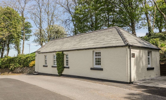 Castle Douglas Cottage | GARDEN COTTAGE in Castle Douglas
