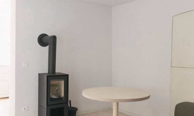 Werben Apartment | GARDEN LEVEL RIGHT