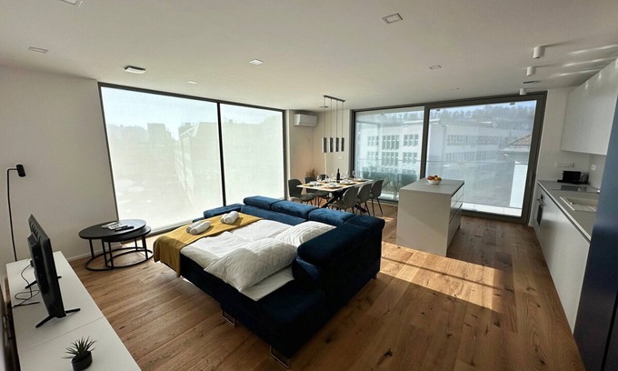 Ljubljana City Centre Apartment | Garden Residence - Premium Castle View Apartment