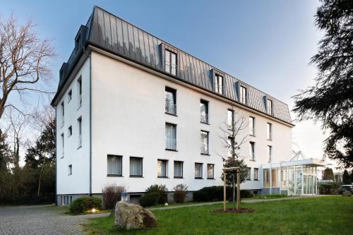Brueck Hotel | Garner Hotel Cologne East by IHG