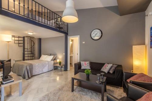 Encarnacion-Regina Apartment | GAVIDIA CENTER PREMIUM SUITES, FREE PARKING