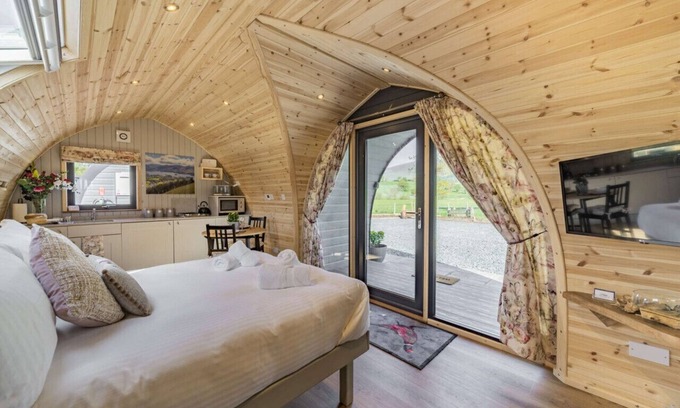 Threlkeld House | Swirral Edge - One Bedroom House, Sleeps 2