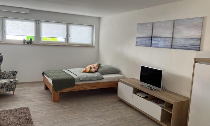 Braunfels Apartment | Gemütliches Ferienzimmer in Neukirchen