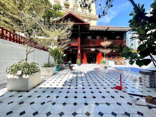 Thao Dien Villa | GemVilla 188 Large pool garden