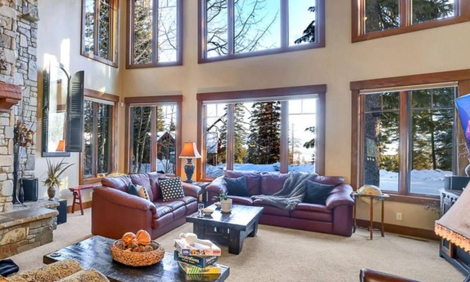 Tamarack House | George Bush Estate @ Tamarack Resort: Mountaintop Retreat | Hot Tub