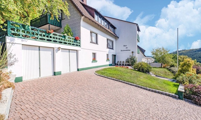 Titmaringhausen Apartment | Geräumiges Apartment am Waldrand im Sauerland