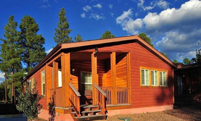 Pinetop Resort | Get Ready for Adventure! 3 Great Units, Minutes to Hiking, Biking, Golf