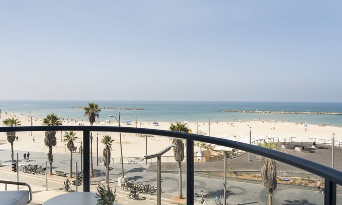 Kerem HaTeimanim Apartment | Geula 1