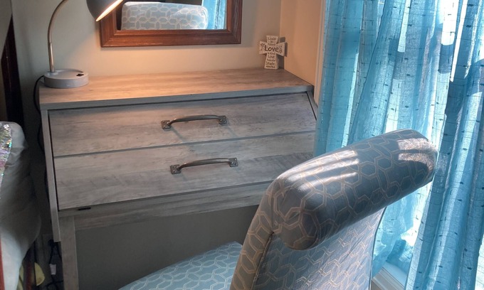 Crystal City House | Gingerbread Retreat Rejuvenating Respite - Infrared Sauna - Yard