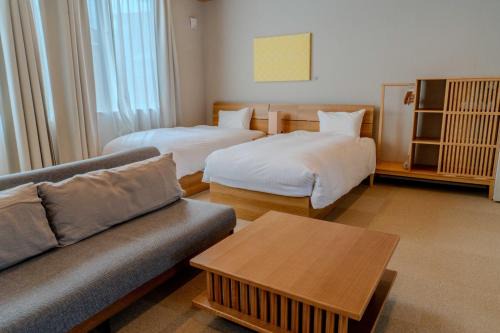 Fujiyoshida Apartment | Ginkgo House ギンコハウス