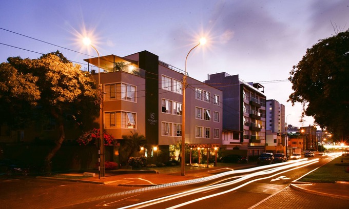 Miraflores Hotel | Girasoles Hotel