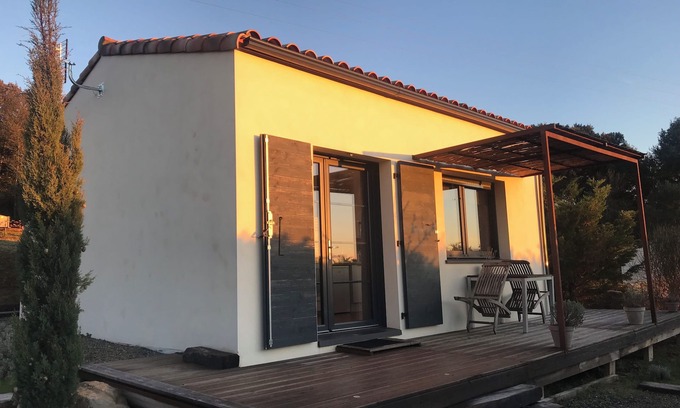 Verzeille House | Gite for 2, in the countryside, 15 minutes from the medieval town of Carcassonne