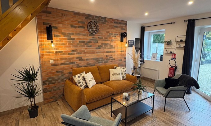 Equilly House | Gîte for 5 pers and 2 h private relaxation area included