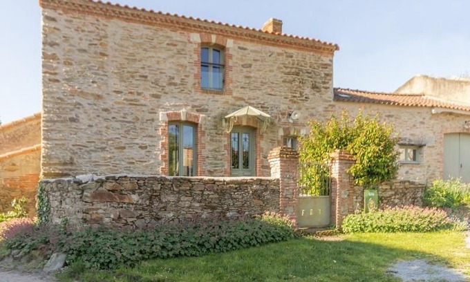 Rouans House | Gite Rouans, 3 bedrooms, 6 persons