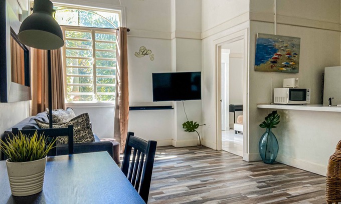 Ponce Centro Apartment | Gladiolas 1208