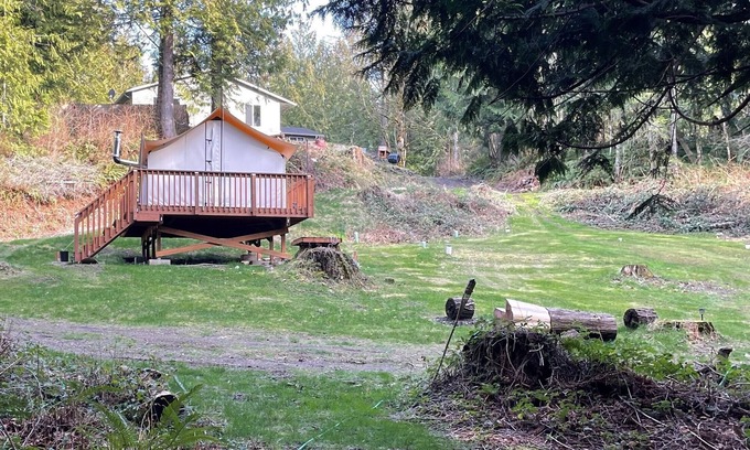 Poulsbo RV Rental | Glamping on 4 acres, easy access to Olympic Peninsula and Historic DT Poulsbo