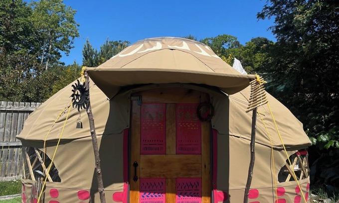 Contin Cabin | Glamping Pod - Sleeps 2 - Garden - Parking - Wifi