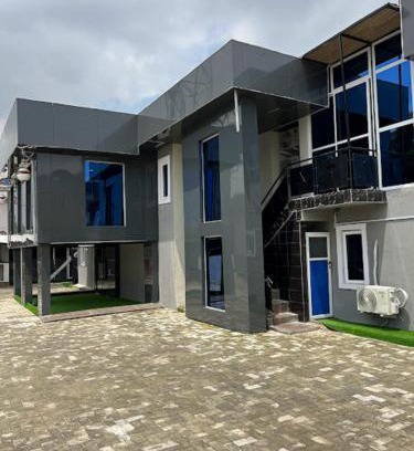 Ikeja Hotel | Glandov Suites