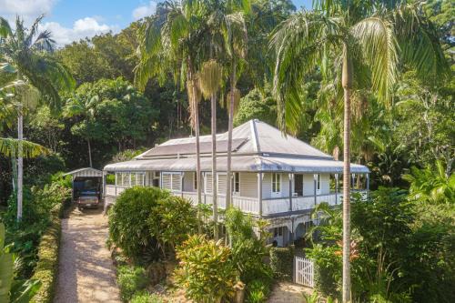 Murwillumbah House | Glenelg Upstairs Residence