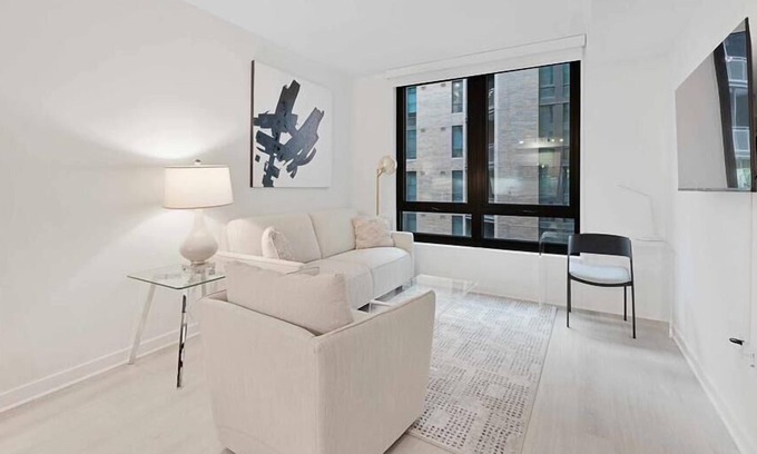 NoMa House | Global Luxury Suites at Capitol Hill