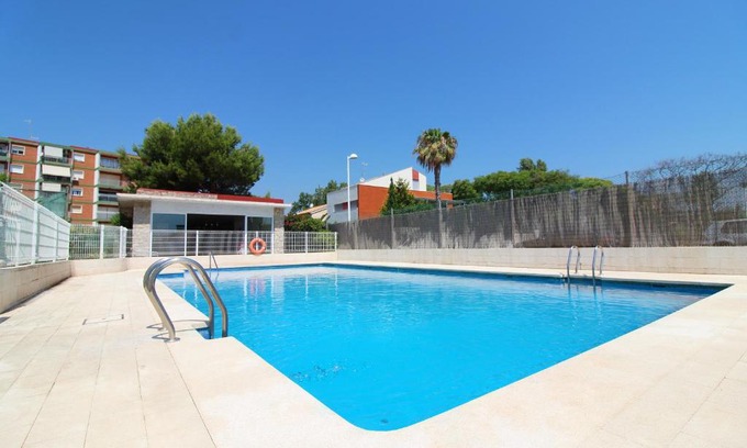 Canet de Berenguer Apartment | Global Properties, Apartamento con terraza y piscina a un paso de la playa