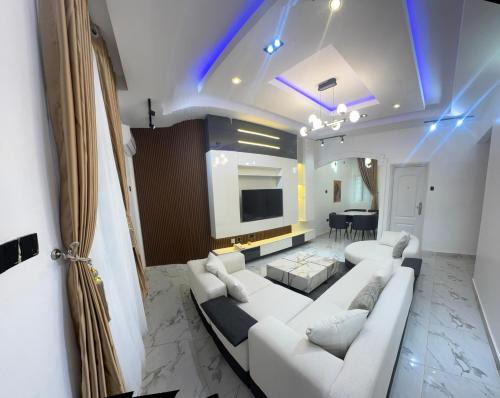 Akahia Apartment | Golden Horizon