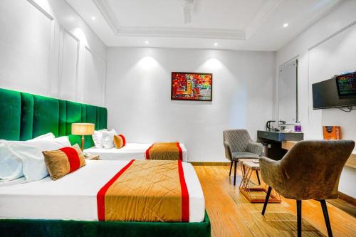 South West Hotel | Golden Palm Residency