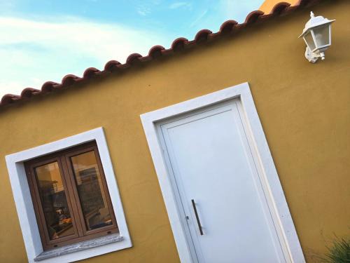 Estombar Apartment | Golden Village Studio