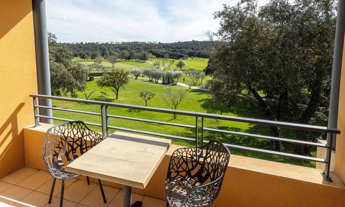 Garrigues Apartment | Golf & Résidence de Nîmes Vacquerolles