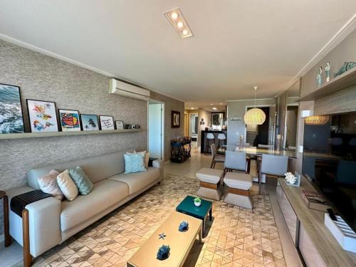 Porto das Dunas Apartment | Golf Ville Apto 3 suítes, nascente e vista mar