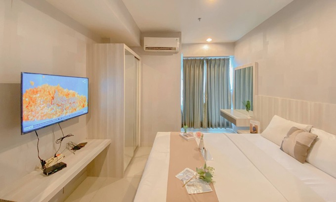 Pekayon Jaya Apartment | Good Choice And Homey Studio Grand Kamala Lagoon Apartment