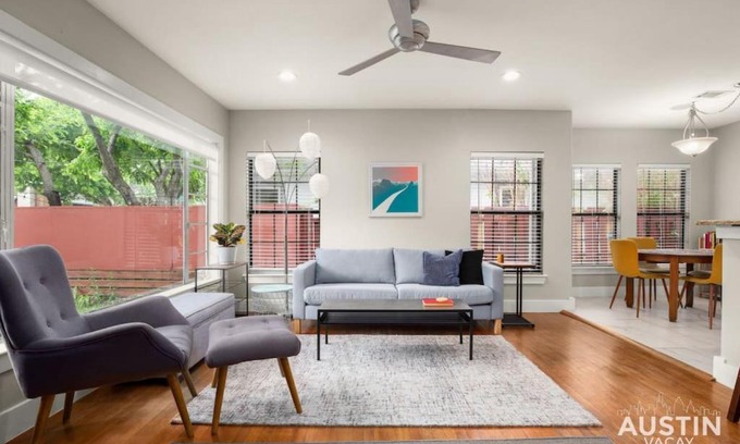 Zilker House | Gorgeous Home in Heart of Zilker with Full Kitchen